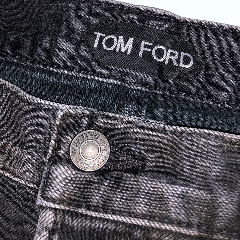 SOLD ๐ฆ TOM FORD
Slim-Fit Selvedge Jeans - Picture 5 of 16